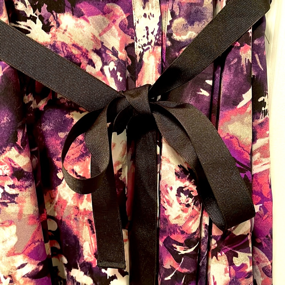 Barely used dress - Picture 3 of 3